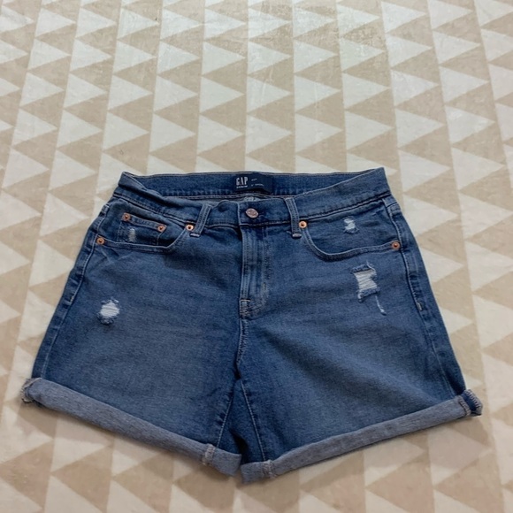 Gap mid rise distressed cuffed shorts - Picture 1 of 5